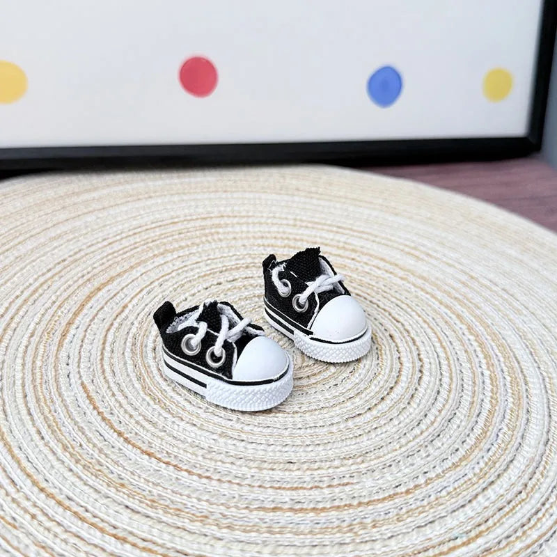 Canvas Sneaker - Dollovo Studio
