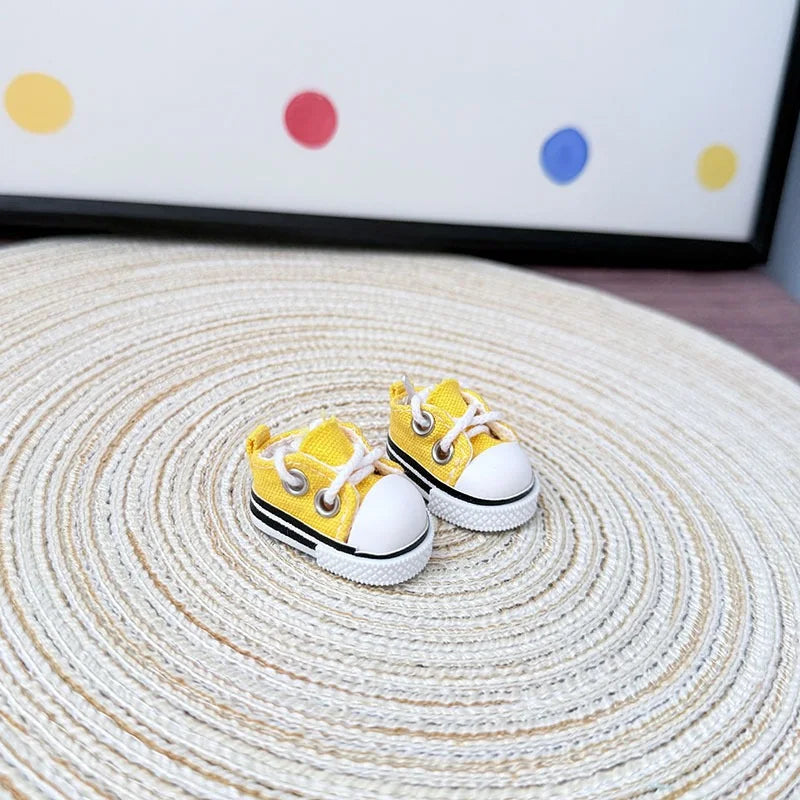 Canvas Sneaker - Dollovo Studio