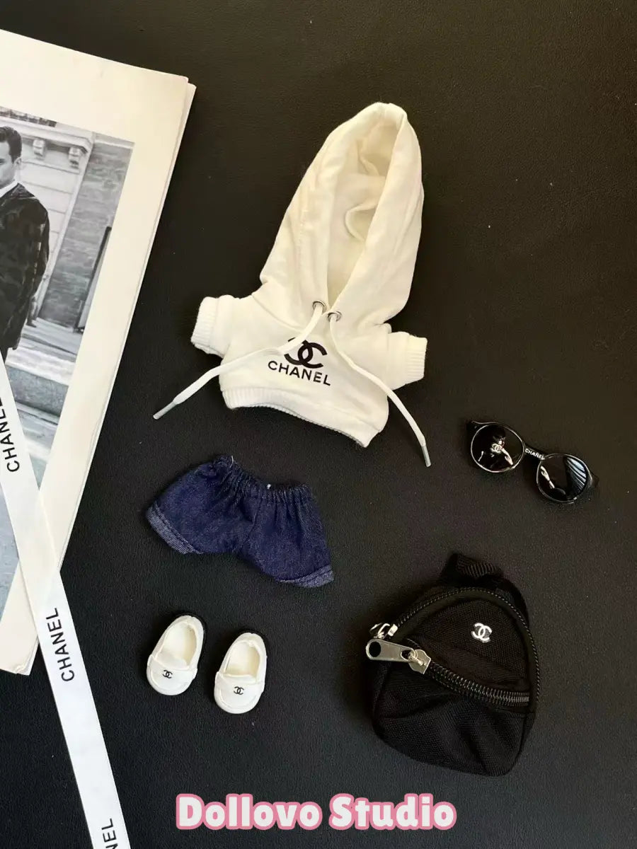 Chanel Casual City Walk Outfit