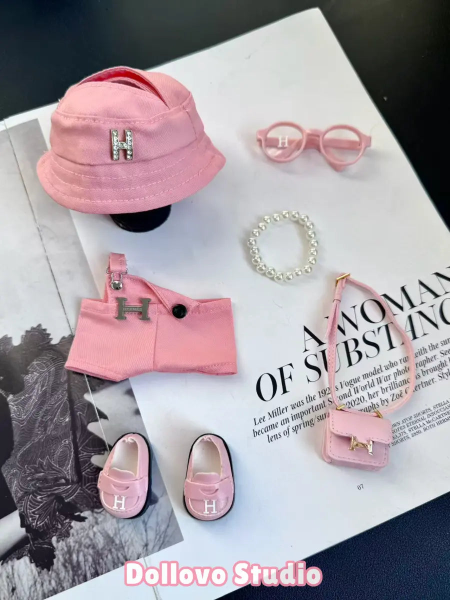 Hermes Pinky City Explorer Outfit